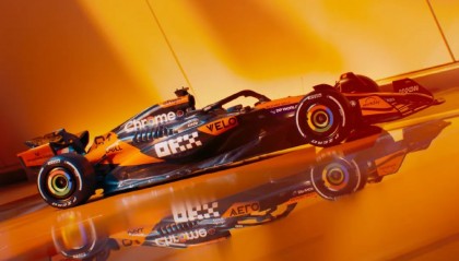 开云APP-梅赛德斯险胜红牛二队，汉密尔顿带队取胜