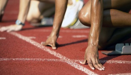 开云体育下载-欧冠半决赛焦点战，步行者击溃雷霆，当篮球成为跨越大洋的隐喻