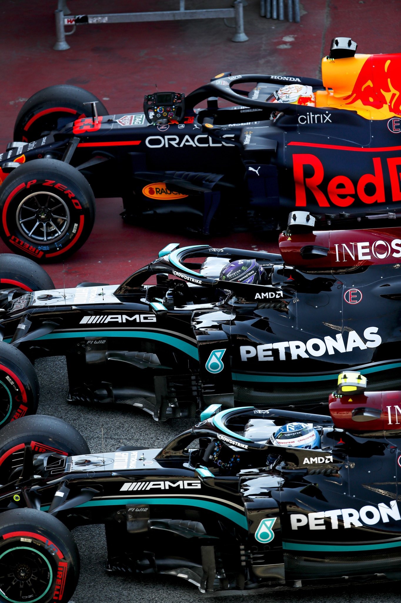 迈凯伦逆转梅赛德斯，拉塞尔扛起全队