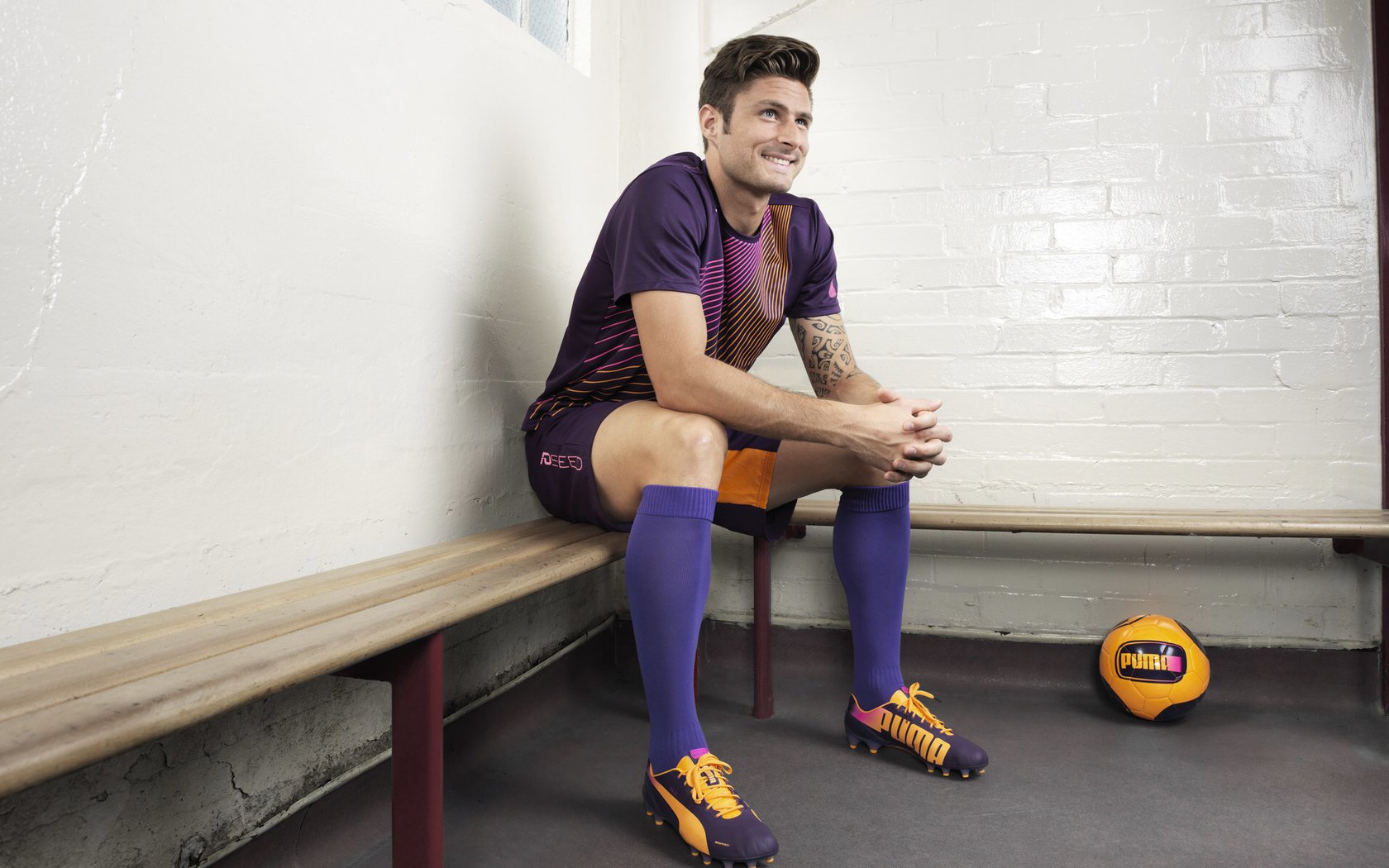 欧冠半决赛焦点战,当韩国式高压逼抢,让瑞士钟表匠的精密齿轮停摆