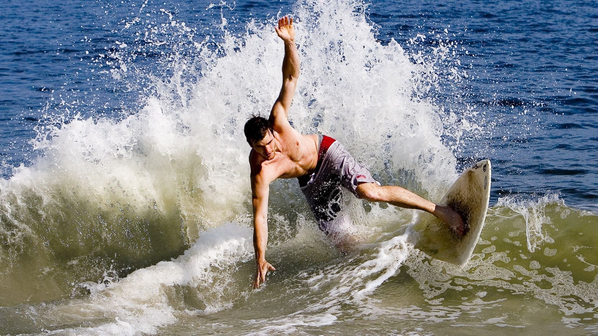 西亚卡姆存在感拉满,当NBA的流浪者在东方找到主场