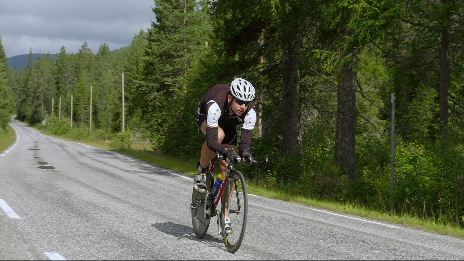 卡塔尔节奏，当沙漠足球用慢镜头肢解墨西哥，奥运周期已响起新警钟